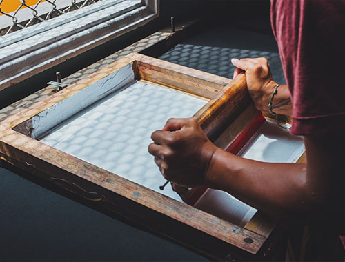 紙箱印刷應(yīng)如何應(yīng)對(duì)低克度原紙帶來(lái)的問題